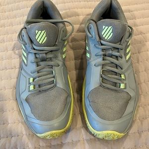 K Swiss Court shoe in blue and green